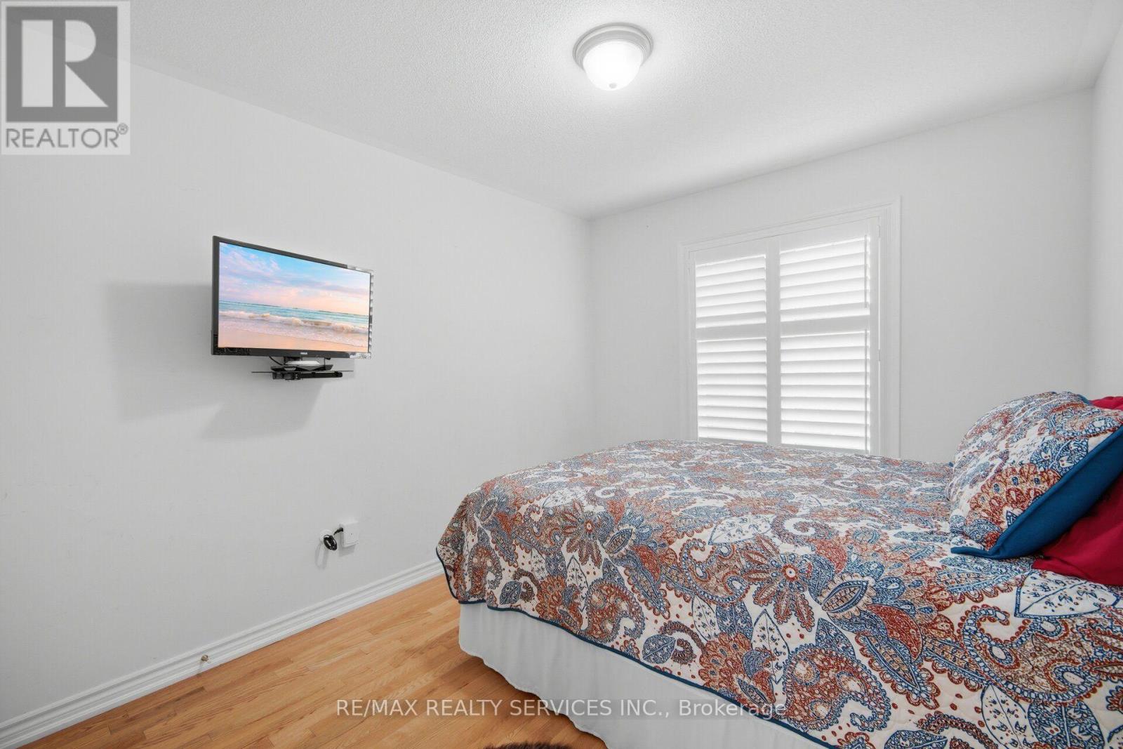 25 Yately Street Property Photo 28