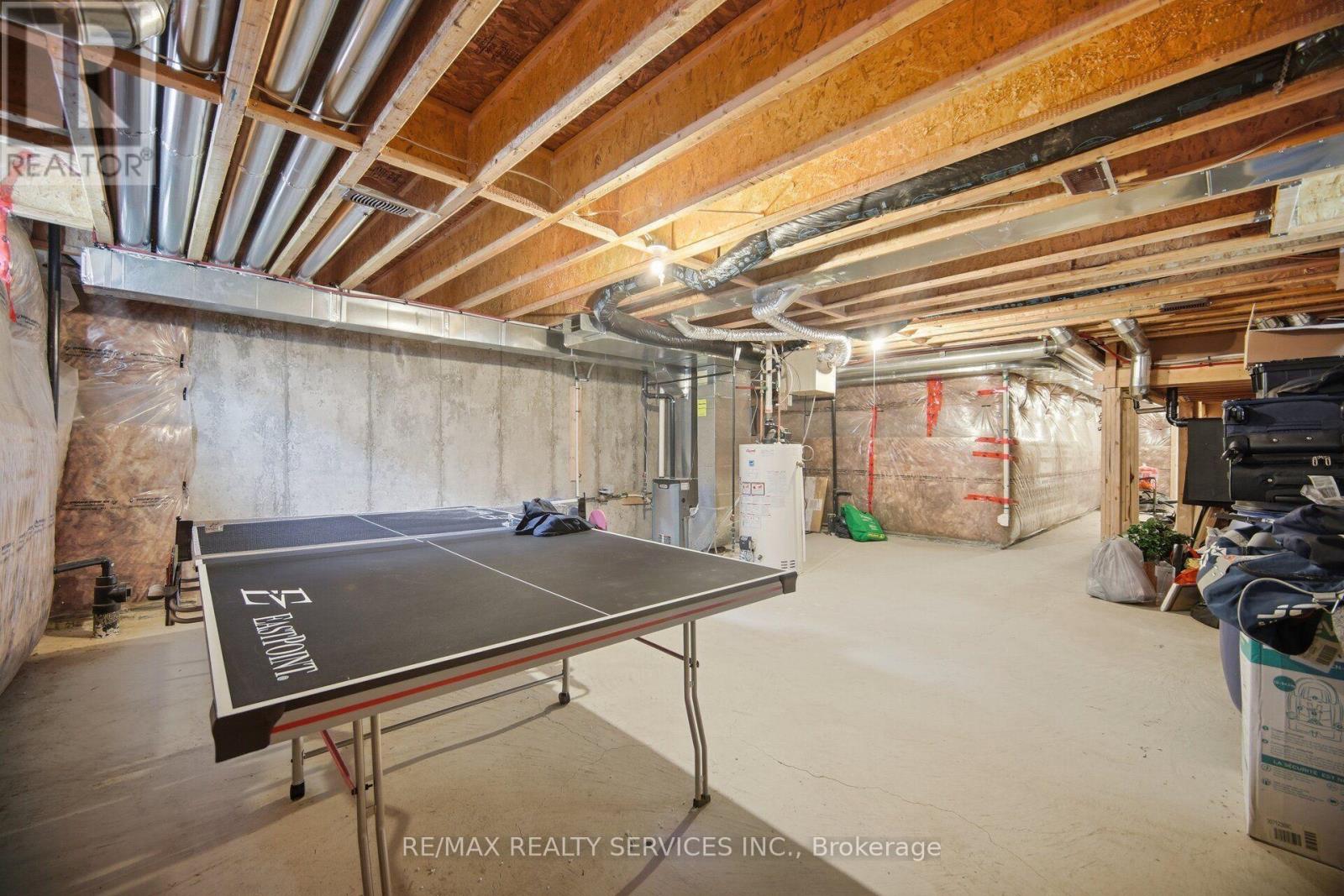 25 Yately Street Property Photo 39