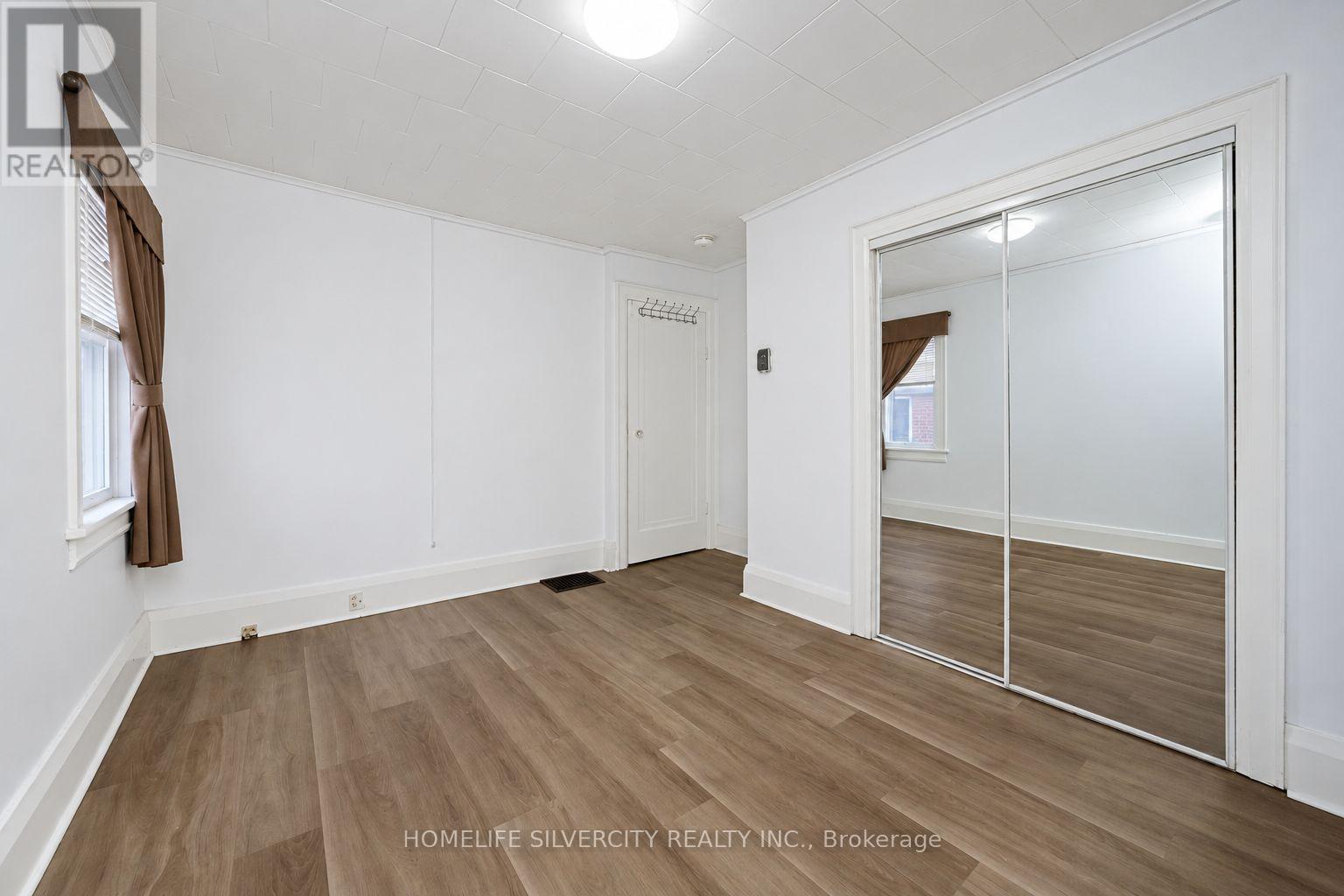 30 Woodward Avenue Property Photo 6