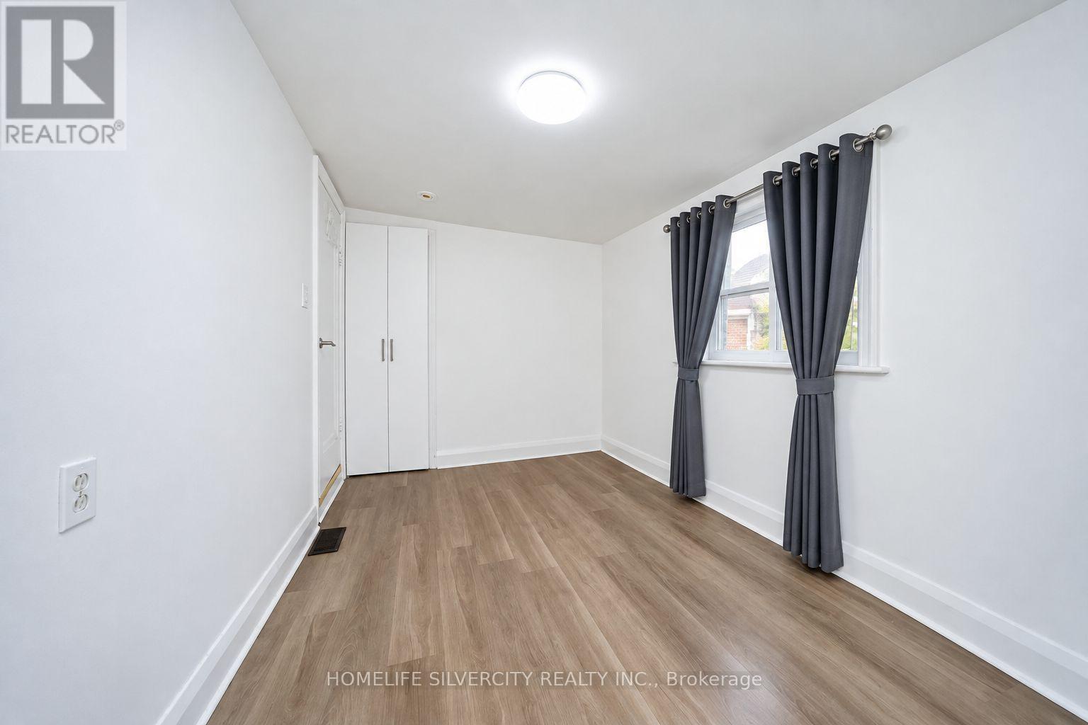 30 Woodward Avenue Property Photo 11