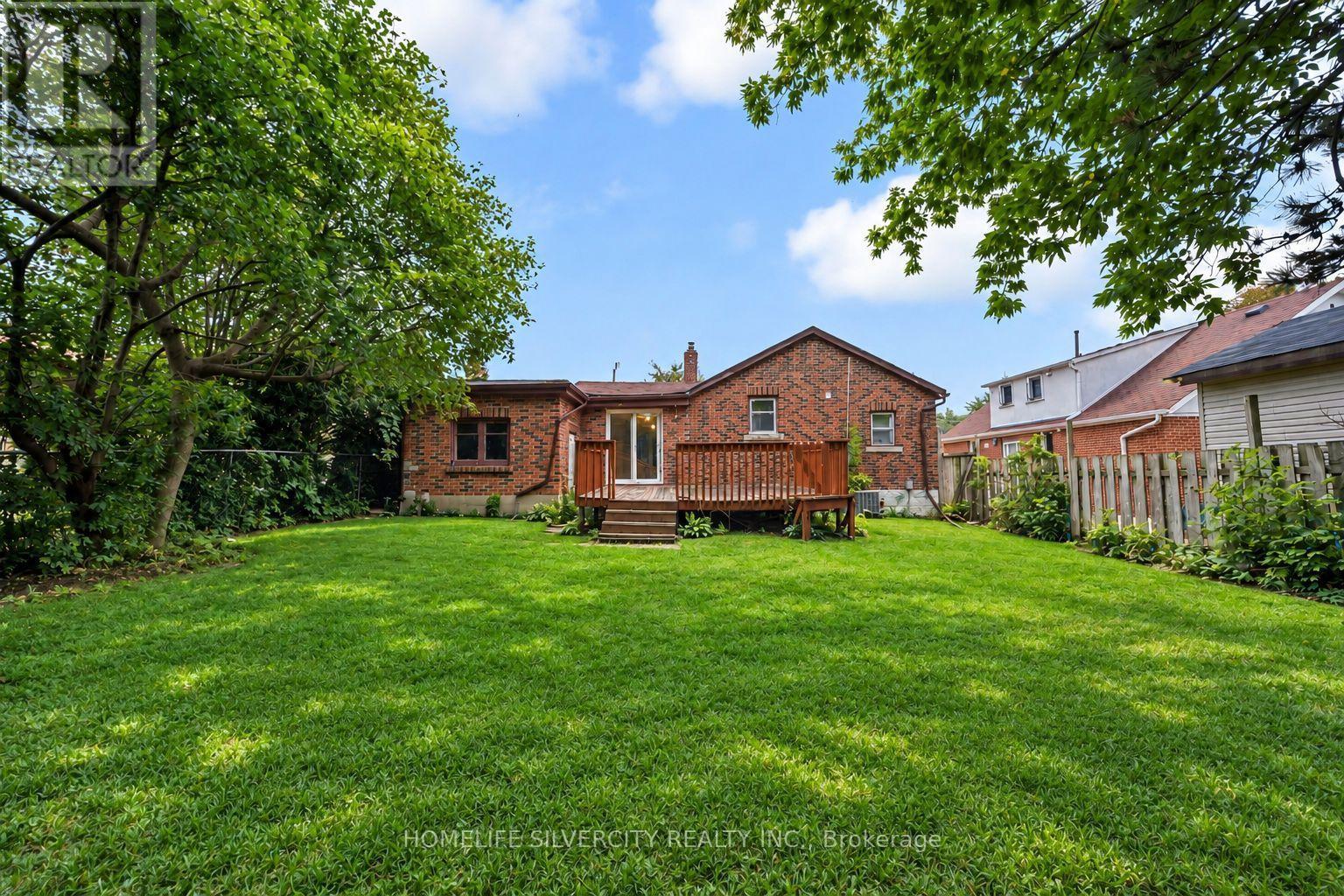 30 Woodward Avenue Property Photo 16