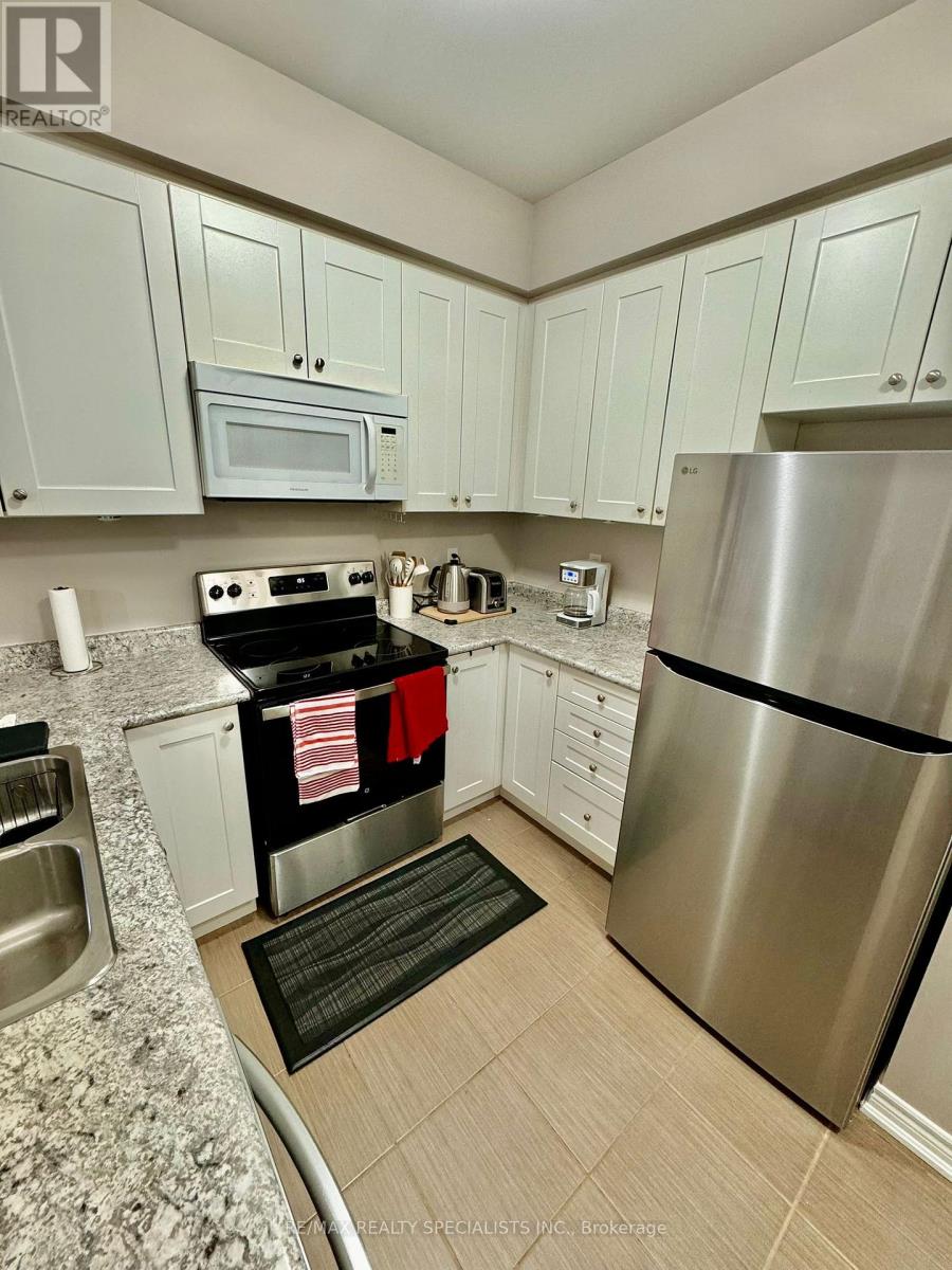 202 - 2339 SAWGRASS DRIVE Property Photo 1
