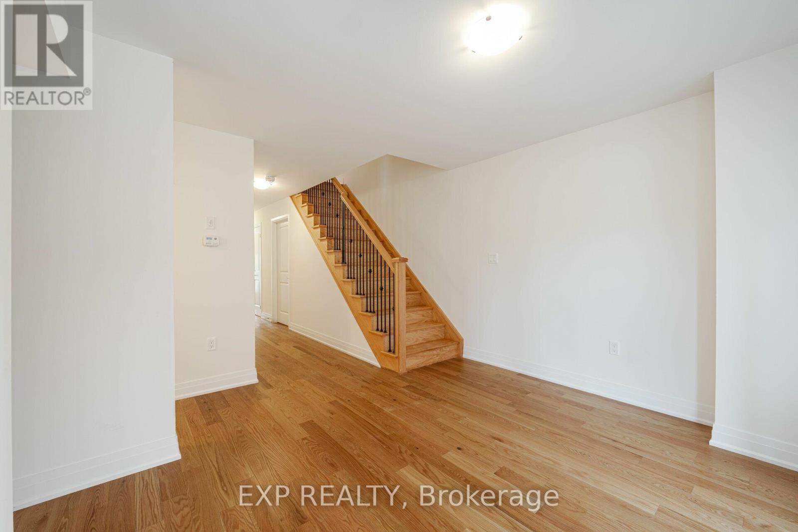 209 Wyndham Street Property Photo 6