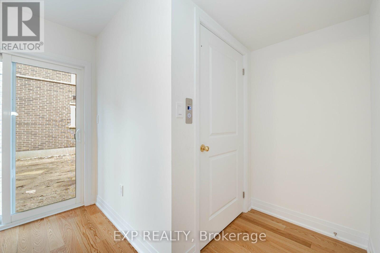 209 Wyndham Street Property Photo 11