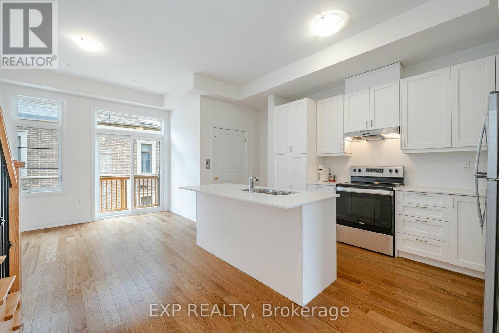 209 Wyndham Street Property Photo 12