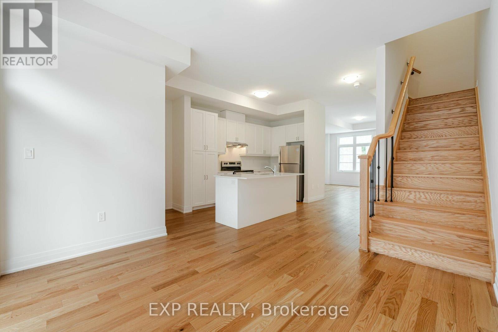 209 Wyndham Street Property Photo 16