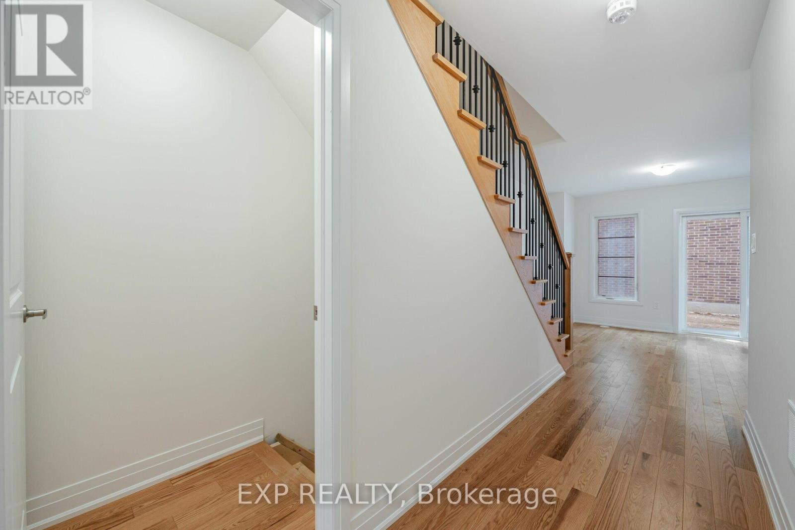 209 Wyndham Street Property Photo 31