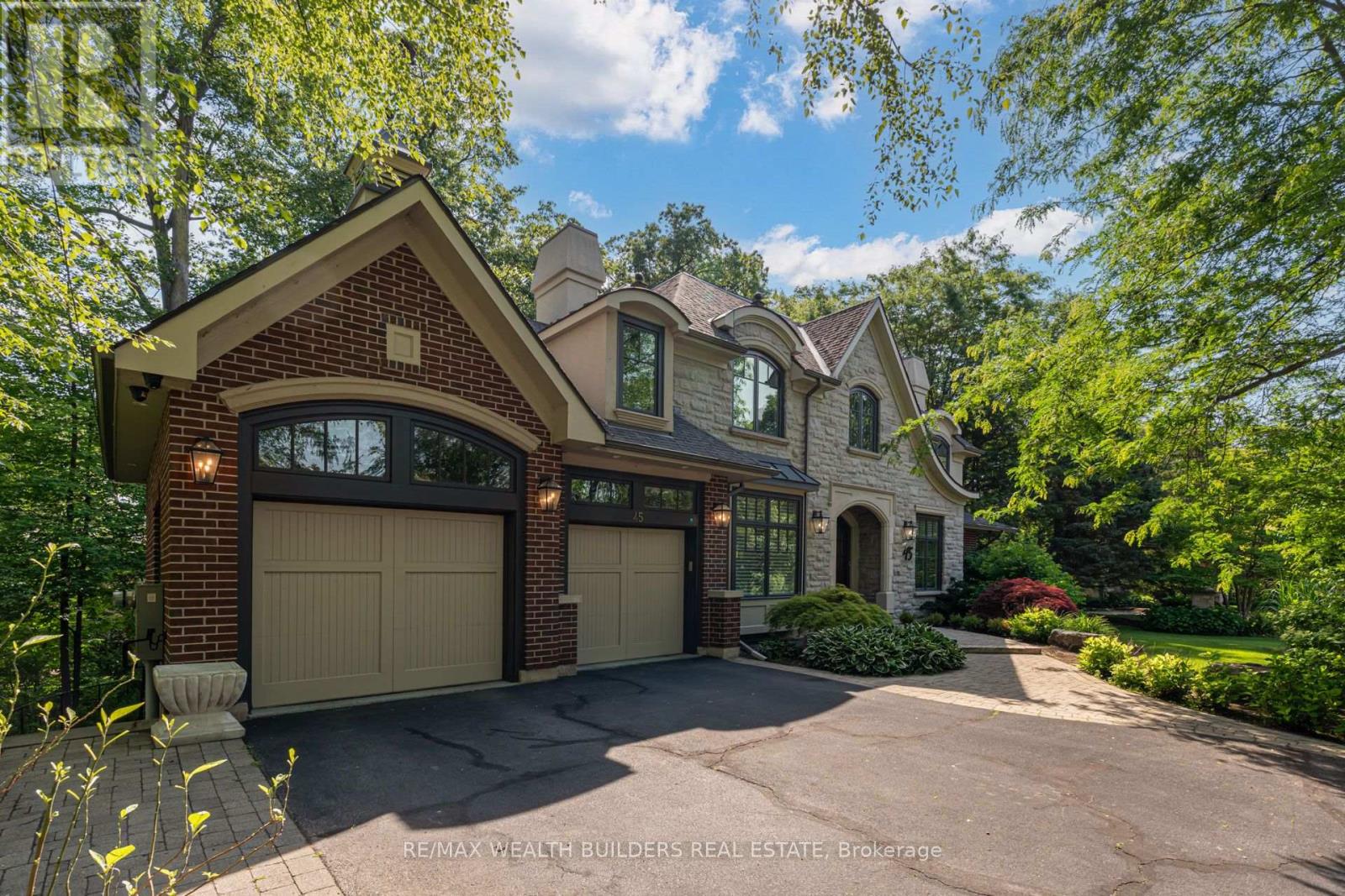 45 Shorewood Place Property Photo 1