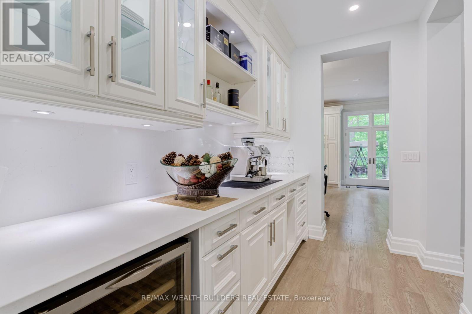 45 Shorewood Place Property Photo 12