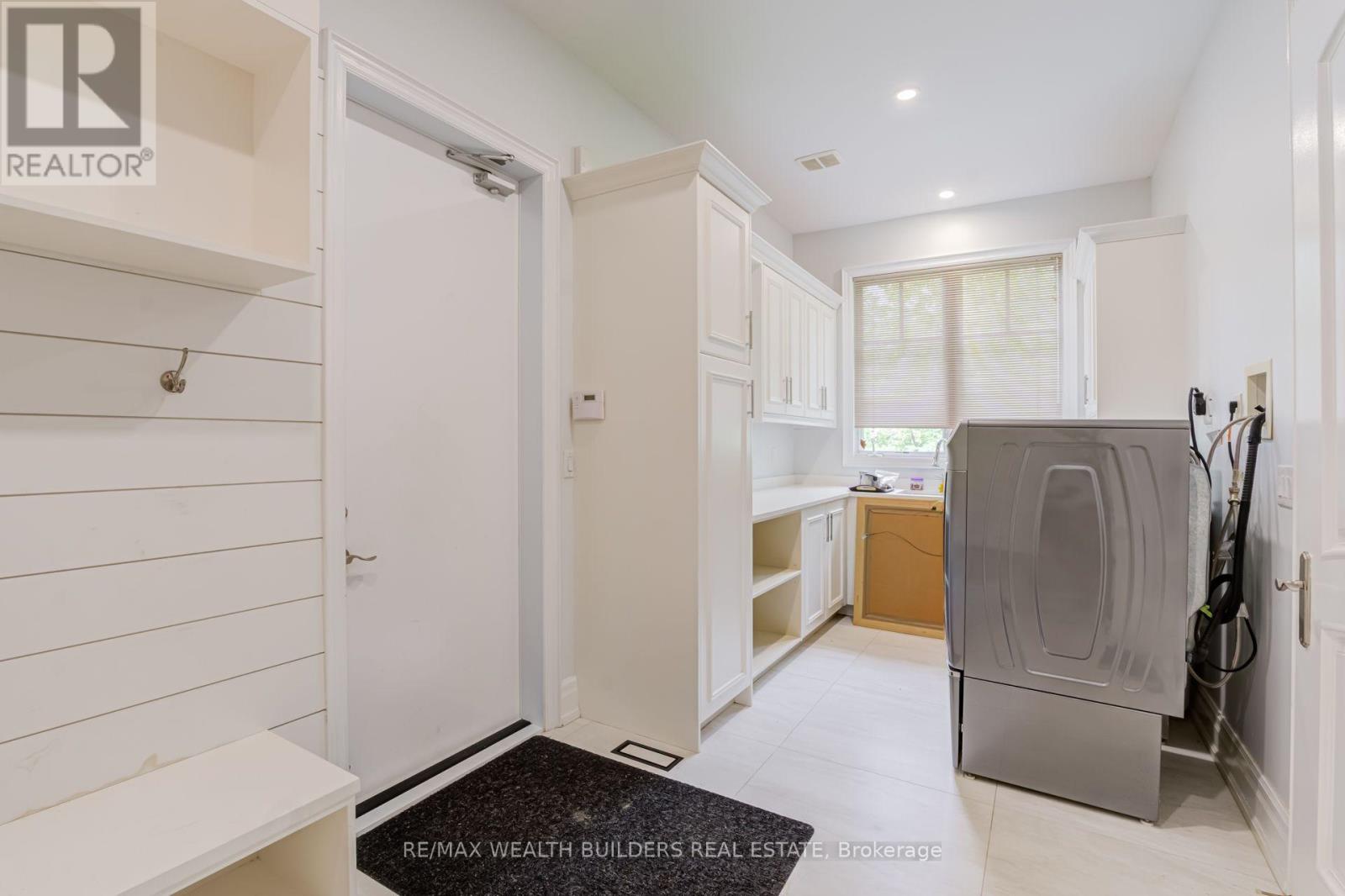 45 Shorewood Place Property Photo 18