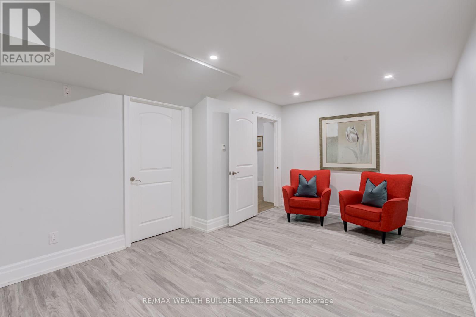 45 Shorewood Place Property Photo 43