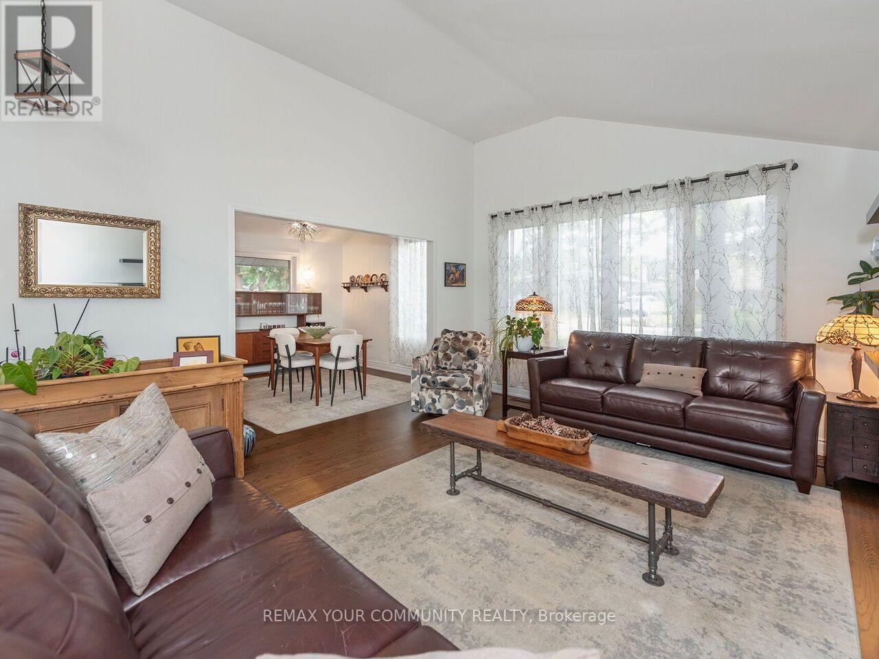 1899 Delaney Drive Property Photo 7
