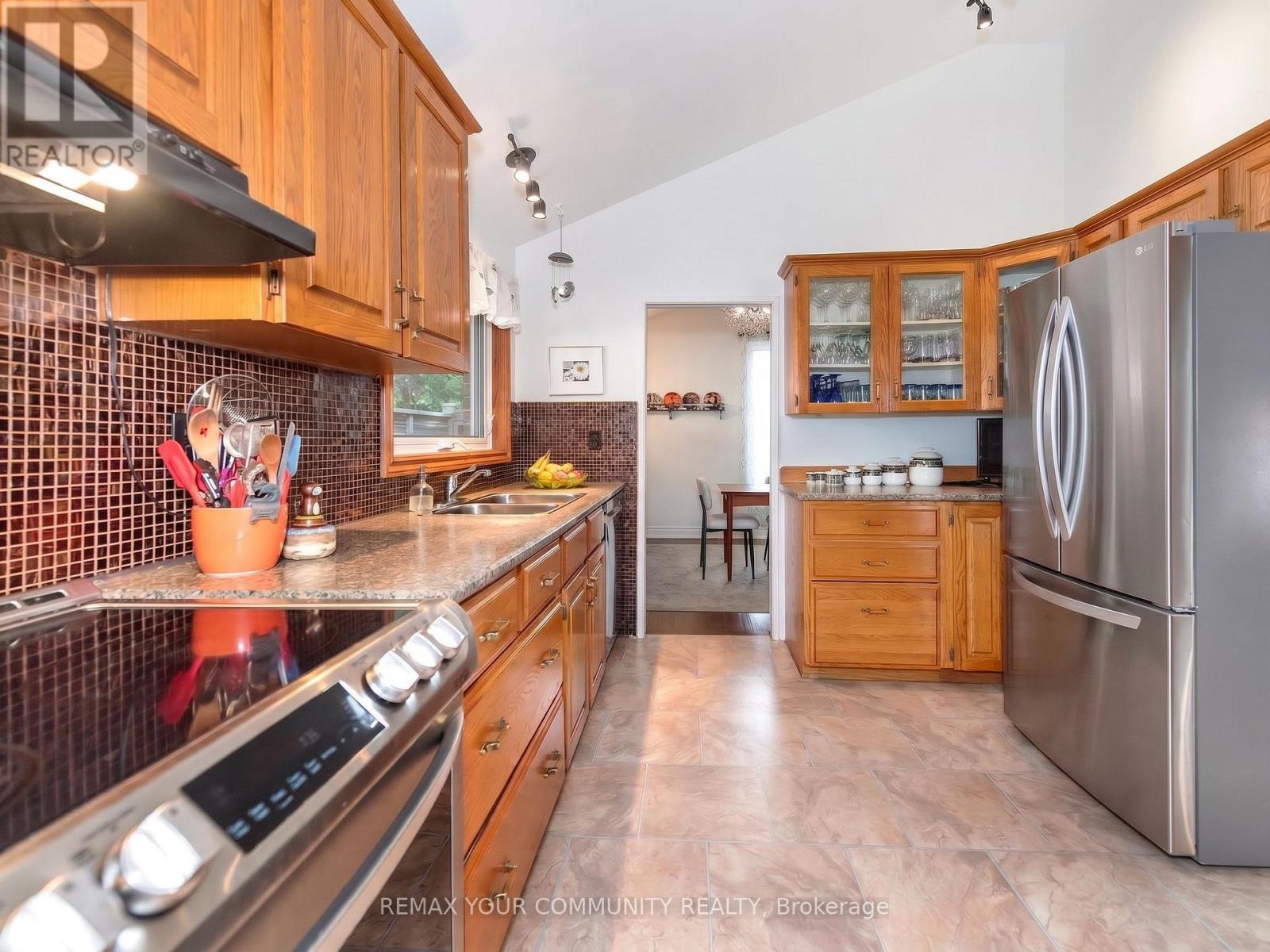 1899 Delaney Drive Property Photo 15