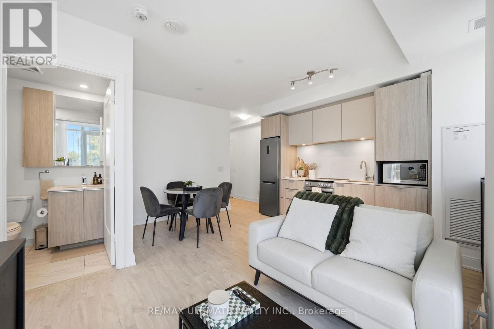 402 - 70 Annie Craig Drive Property Photo 4