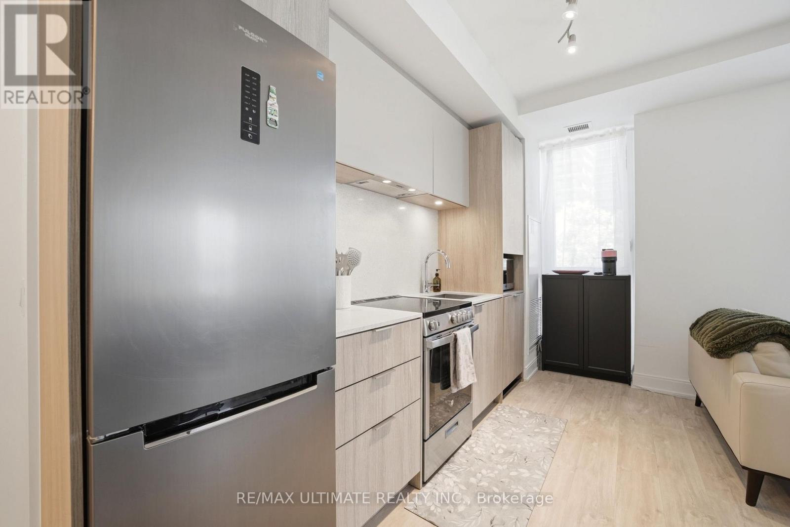 402 - 70 Annie Craig Drive Property Photo 8