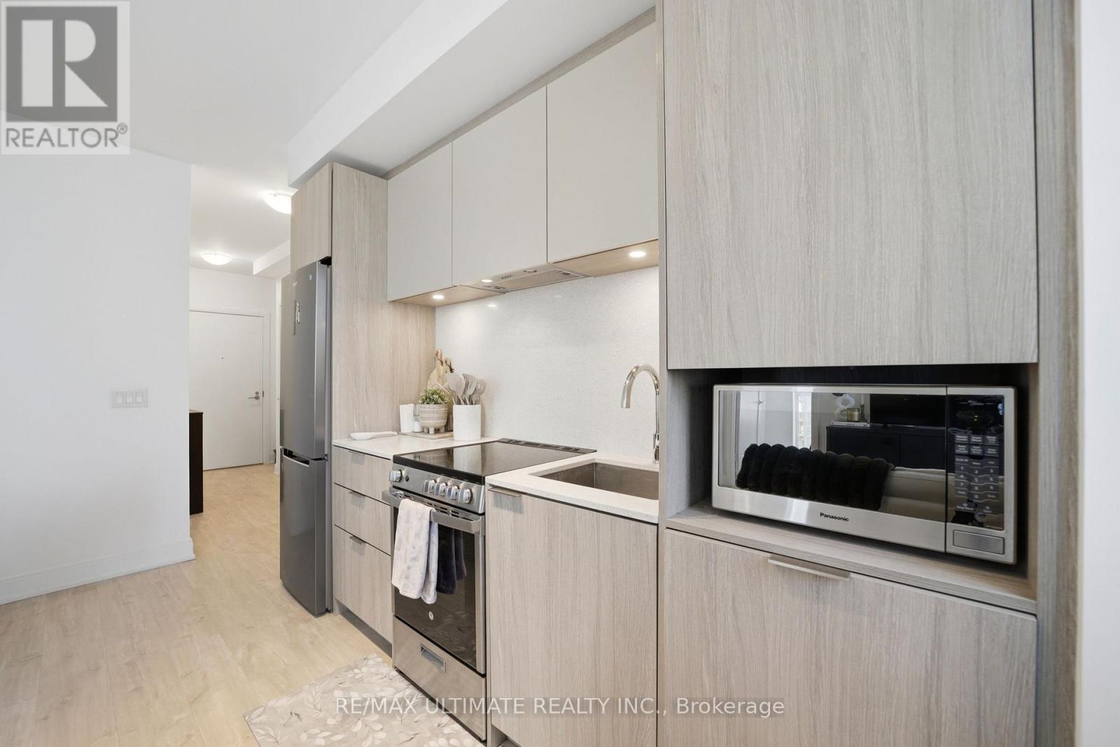 402 - 70 Annie Craig Drive Property Photo 9