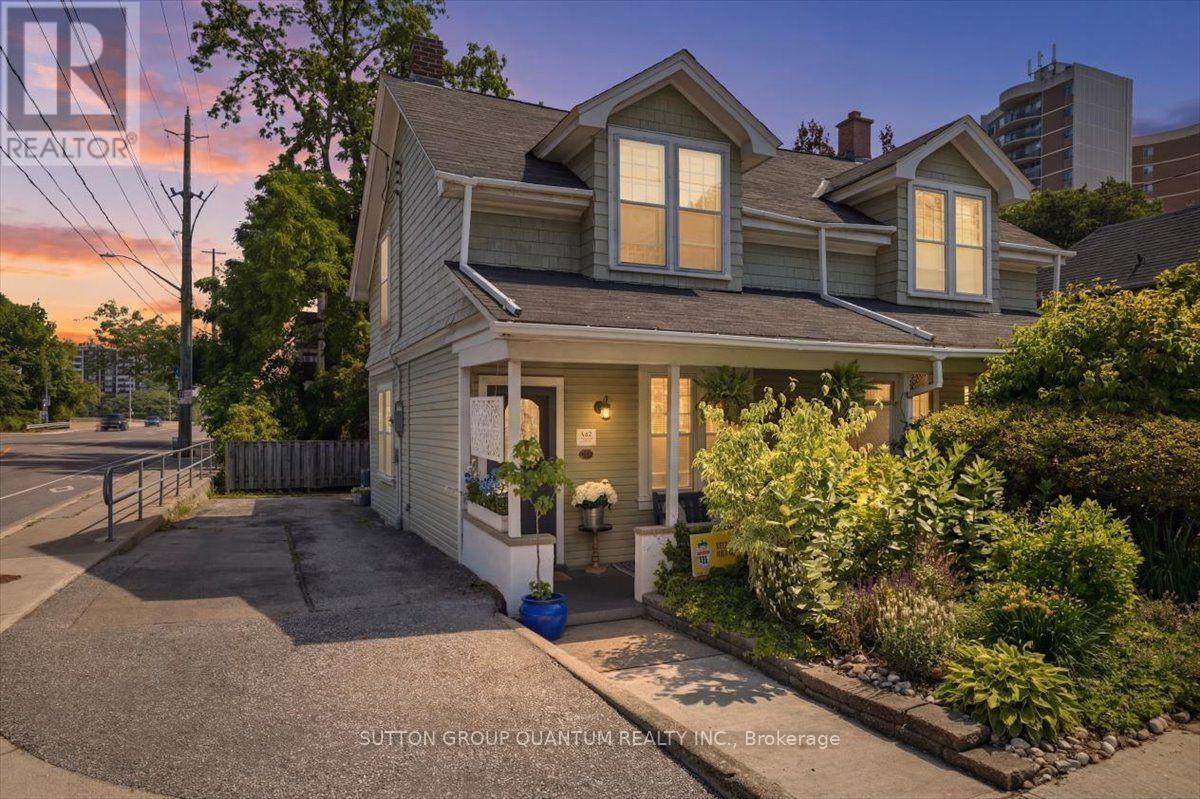137 Chisholm Street Property Photo 1