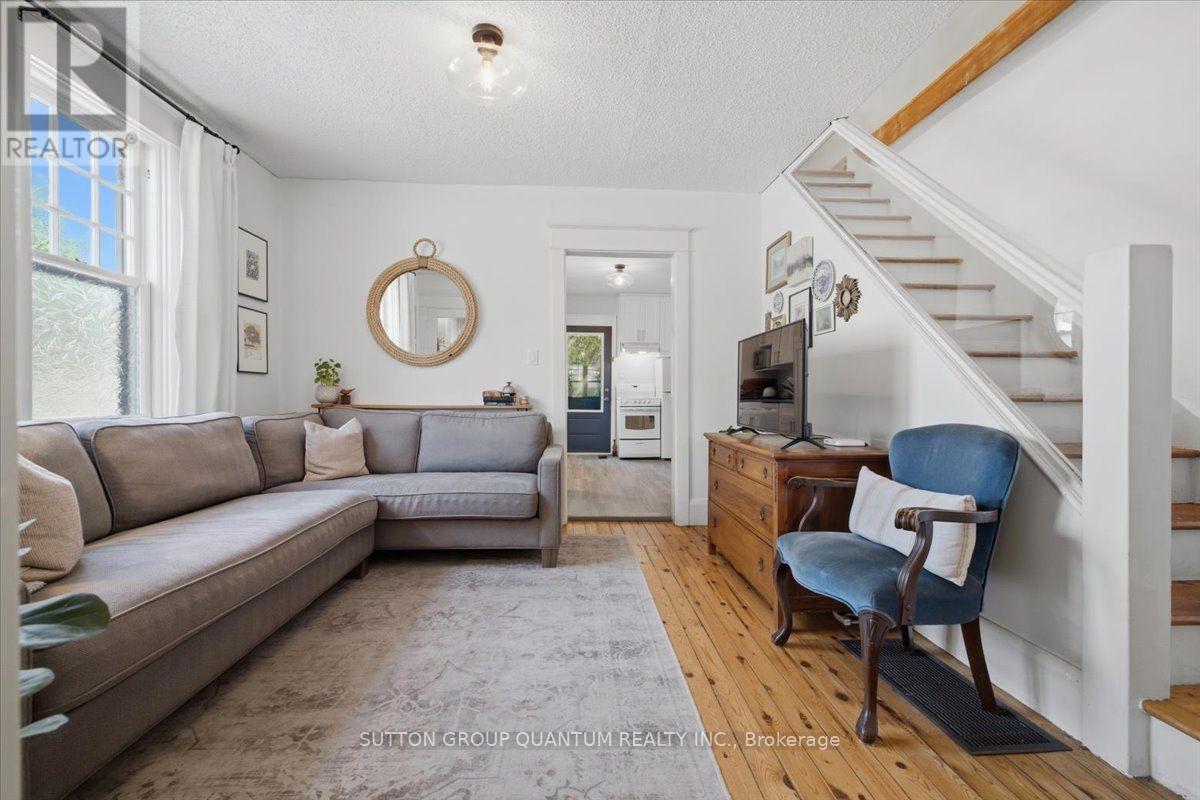 137 Chisholm Street Property Photo 13