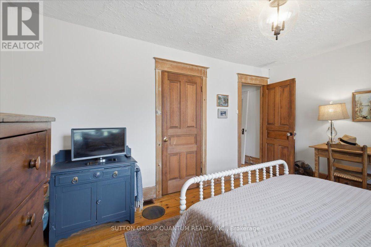 137 Chisholm Street Property Photo 27