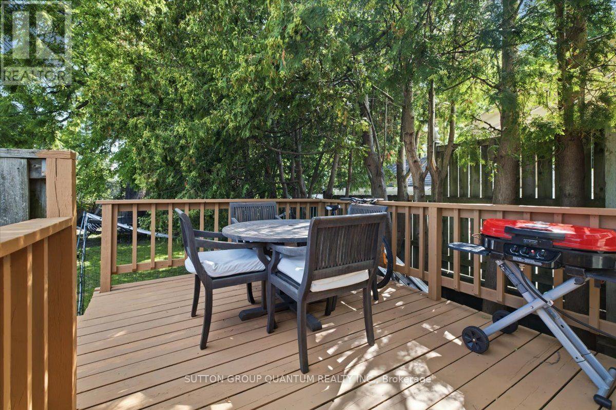 137 Chisholm Street Property Photo 39