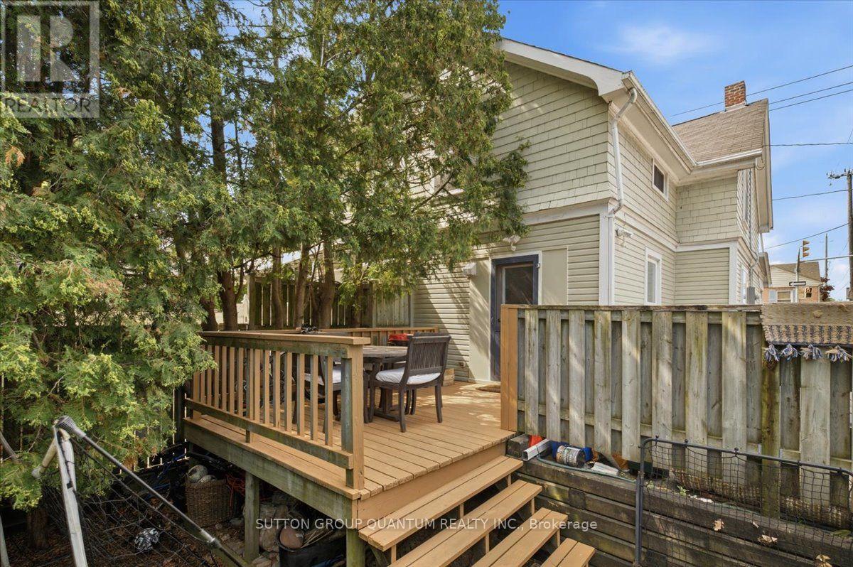 137 Chisholm Street Property Photo 42