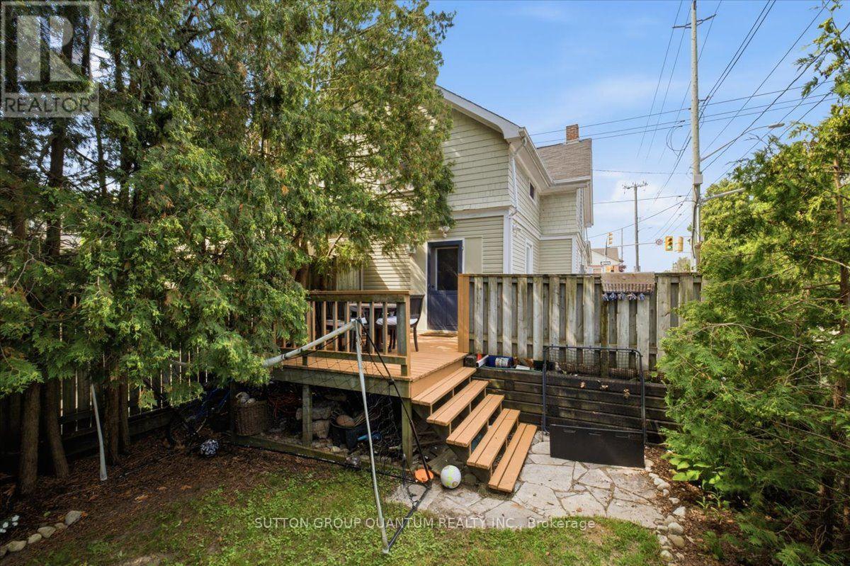 137 Chisholm Street Property Photo 43