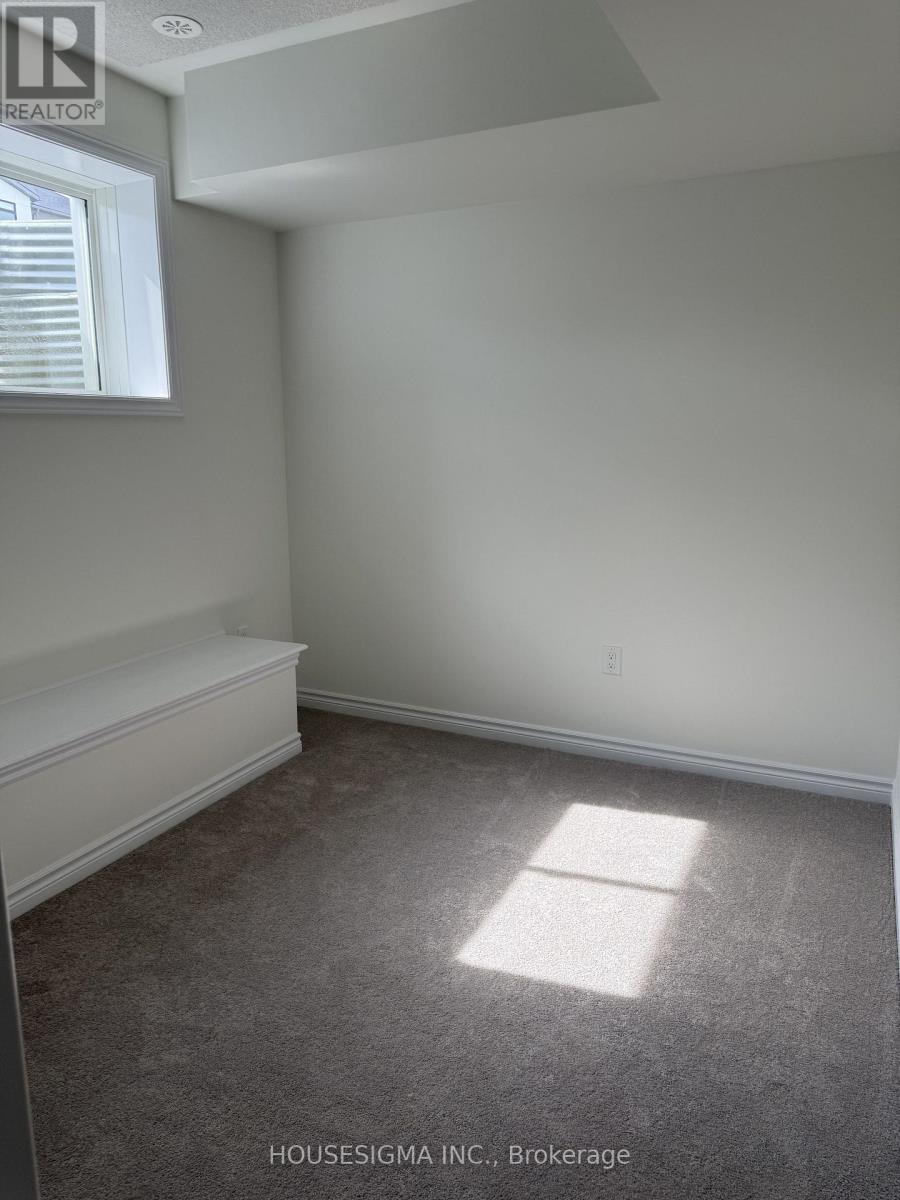 94 Fieldfare Road Property Photo 8
