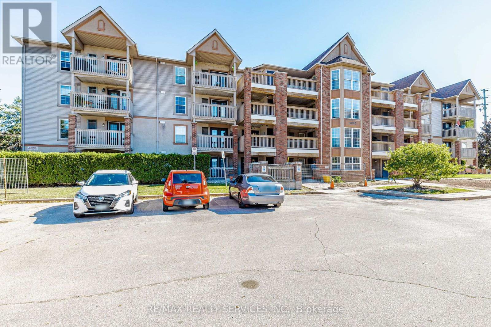310 - 4005 Kilmer Drive Property Photo 1