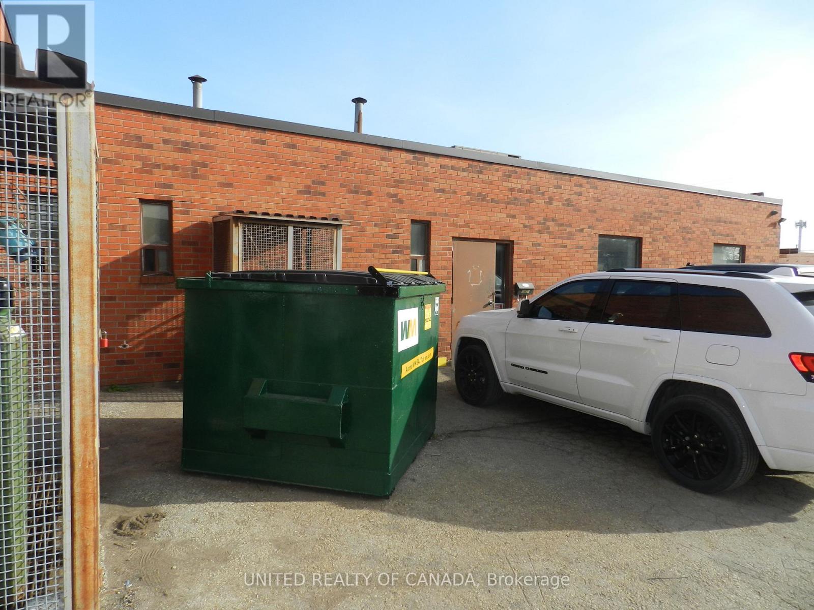 1807 Drew Road Property Photo 4
