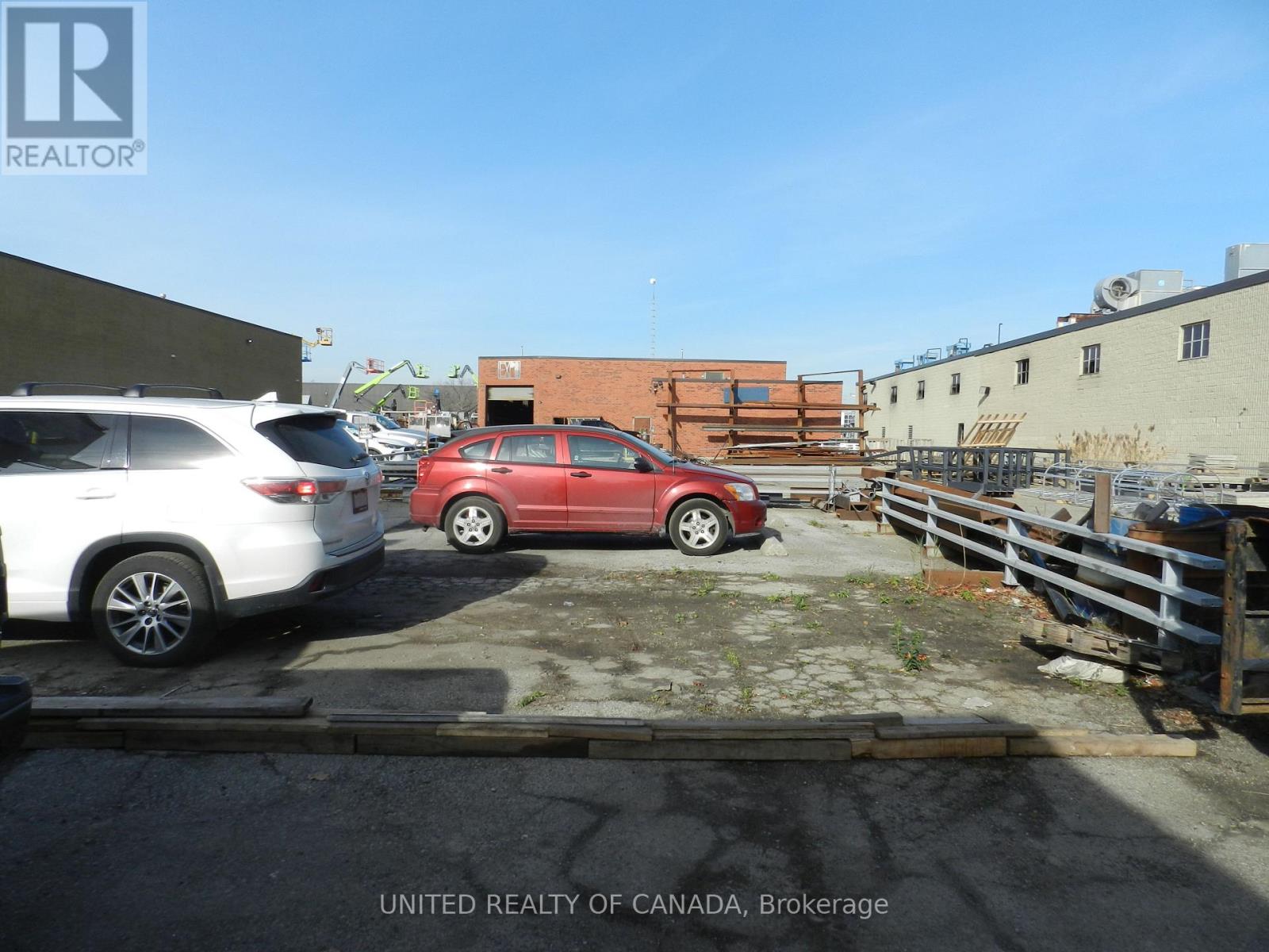 1807 Drew Road Property Photo 6