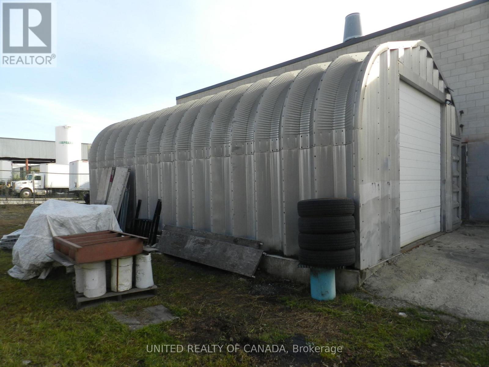 1807 Drew Road Property Photo 32