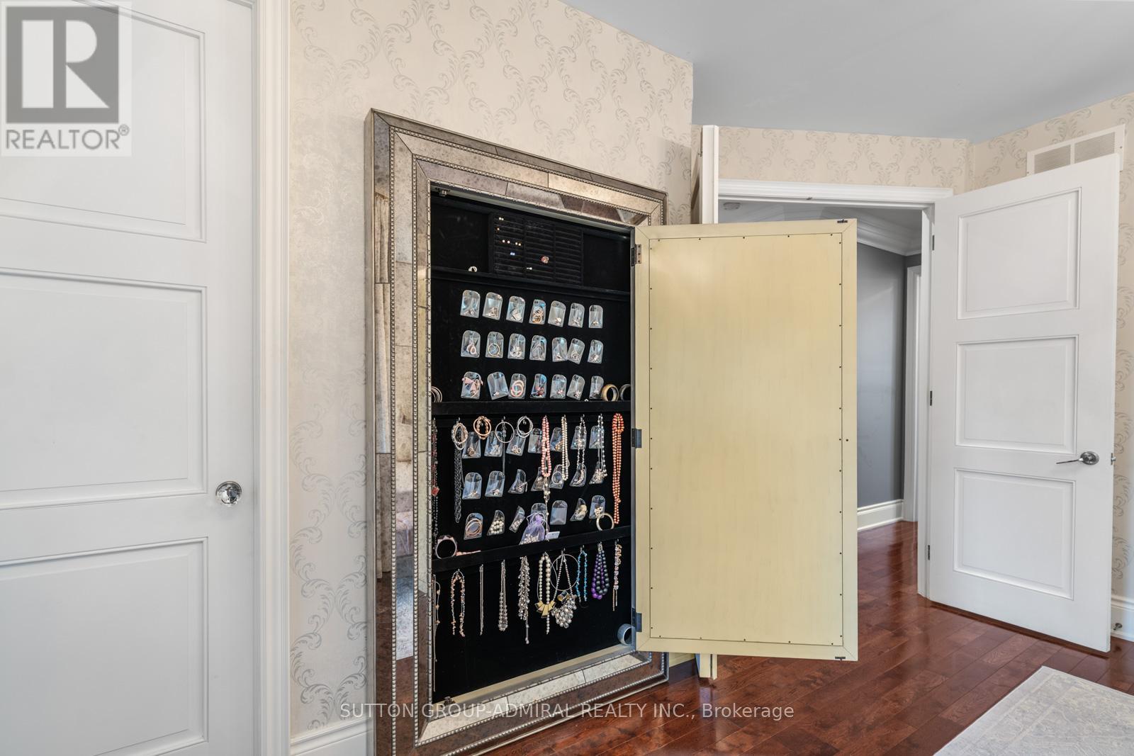 9 Cheshire Drive Property Photo 31