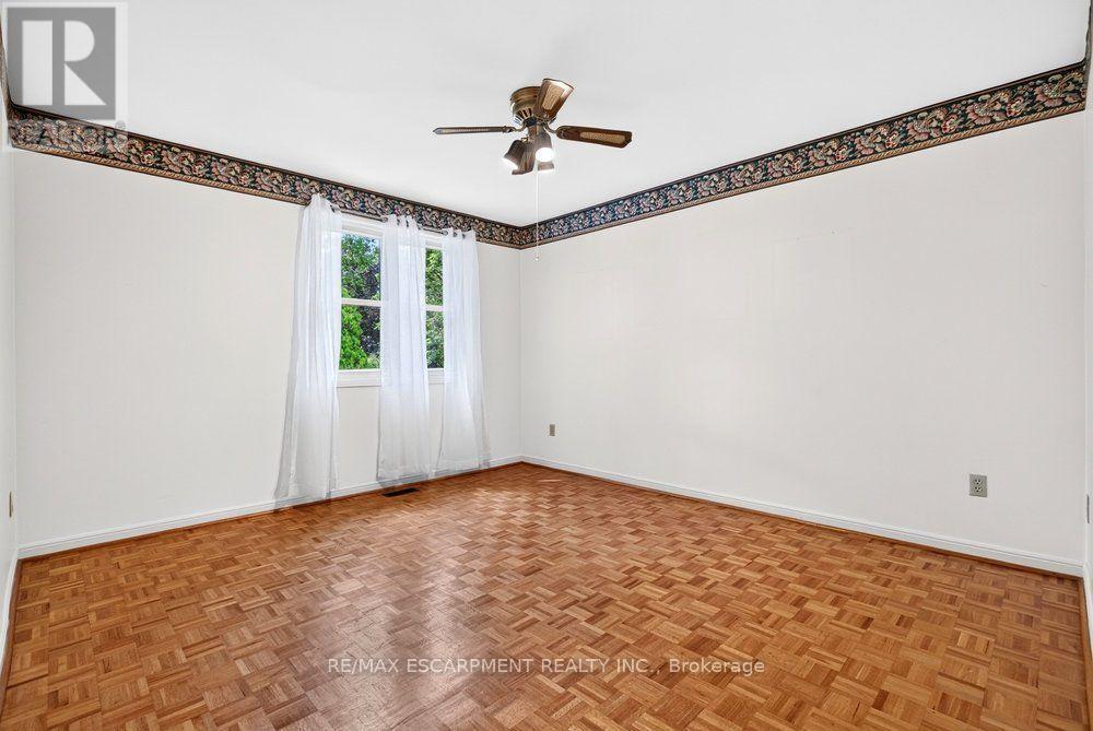 159 All Saints Crescent Property Photo 14