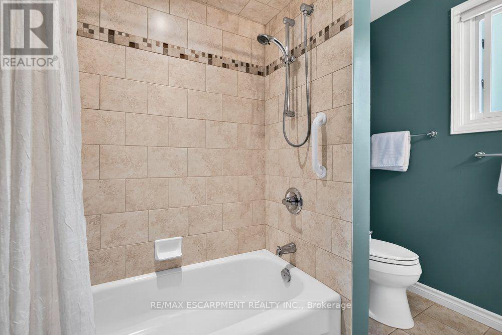 159 All Saints Crescent Property Photo 17