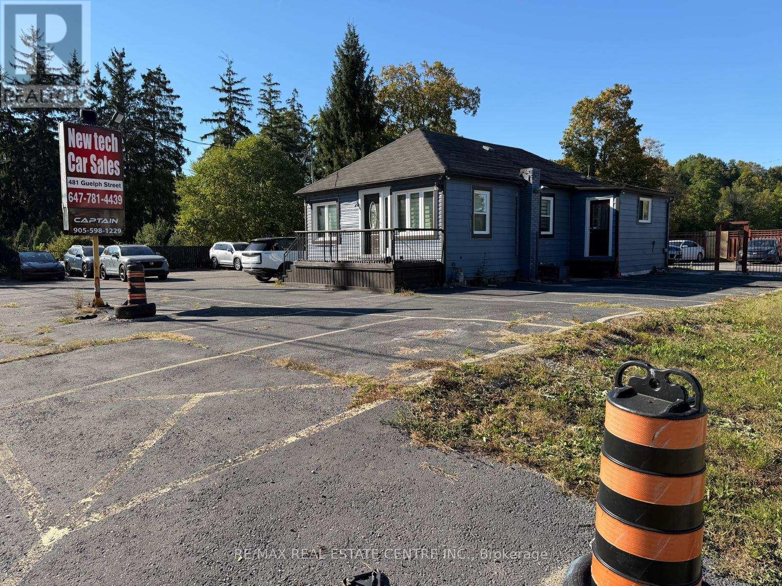 481 Guelph Street N Property Photo 3