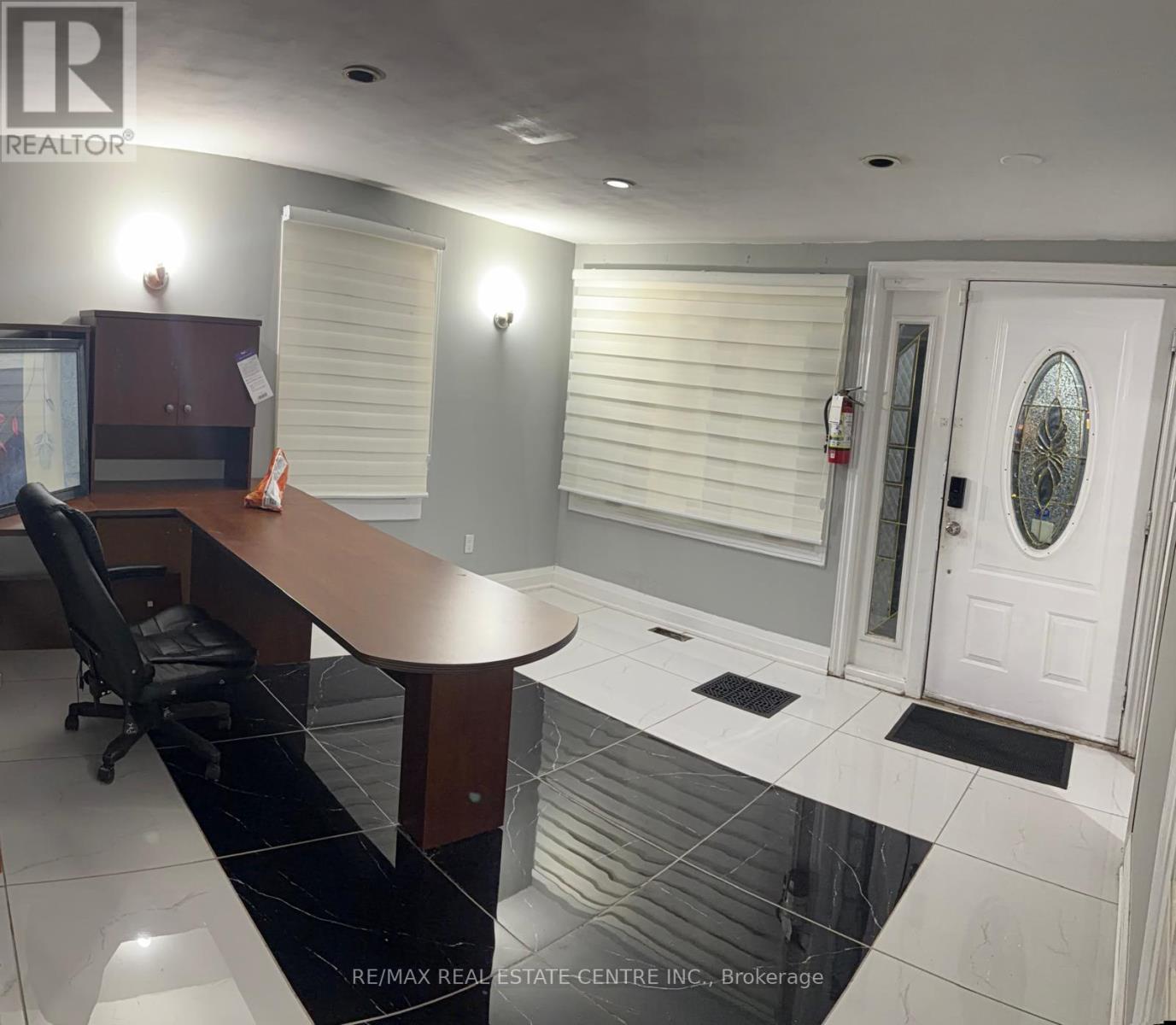 481 Guelph Street N Property Photo 9