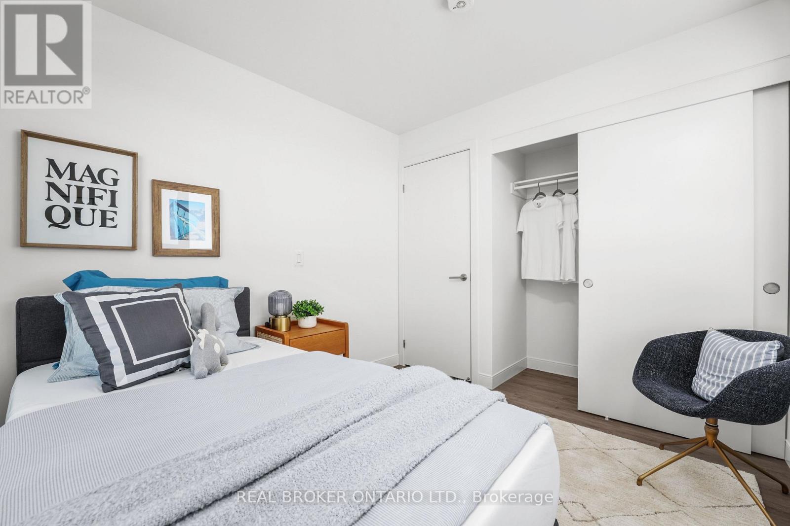 611 - 100 Manett Crescent Property Photo 3