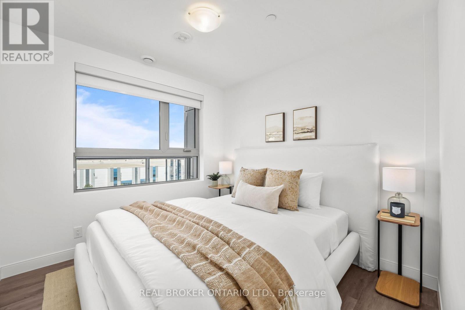 611 - 100 Manett Crescent Property Photo 4