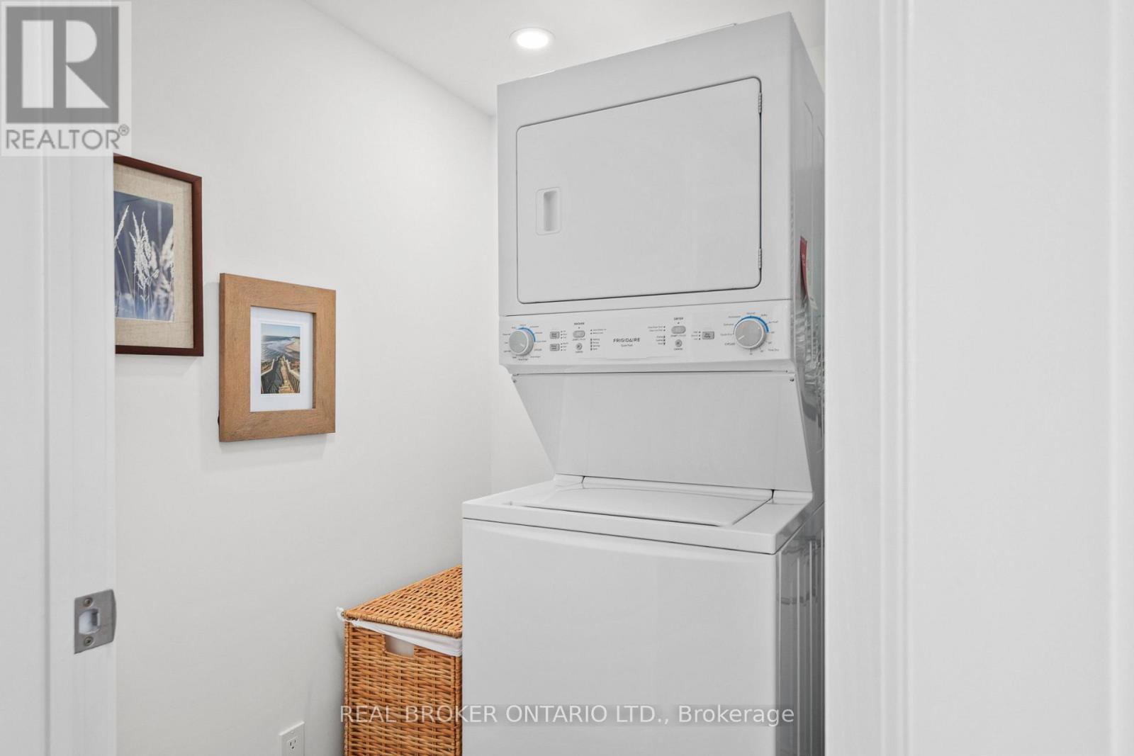 611 - 100 Manett Crescent Property Photo 6
