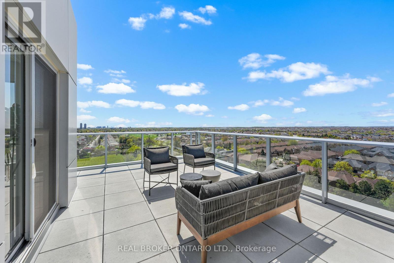 611 - 100 Manett Crescent Property Photo 8