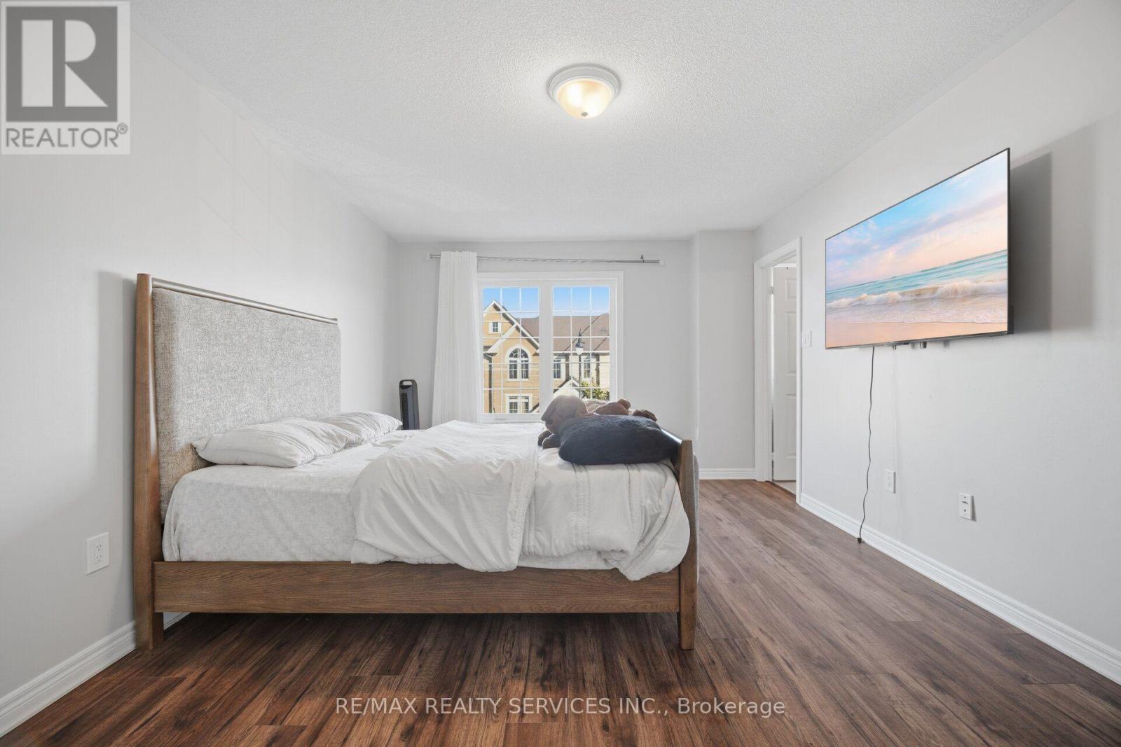 72 Rockman Crescent Property Photo 25