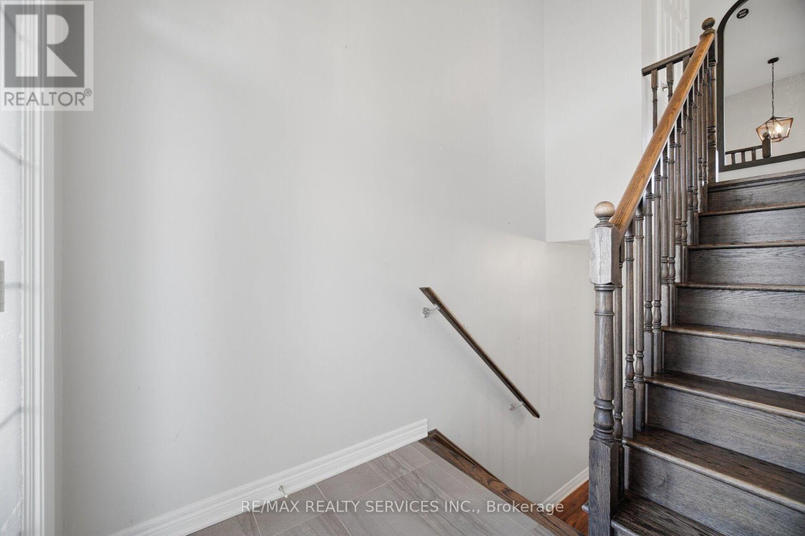 72 Rockman Crescent Property Photo 33