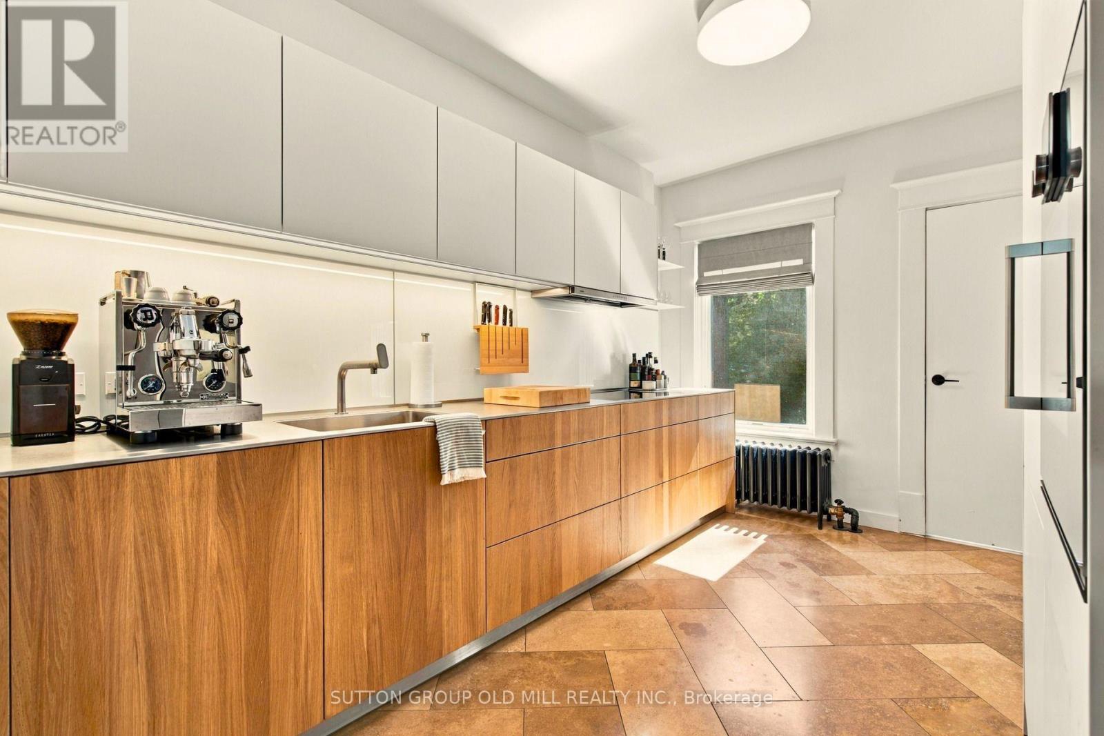 245 St Johns Road Property Photo 9