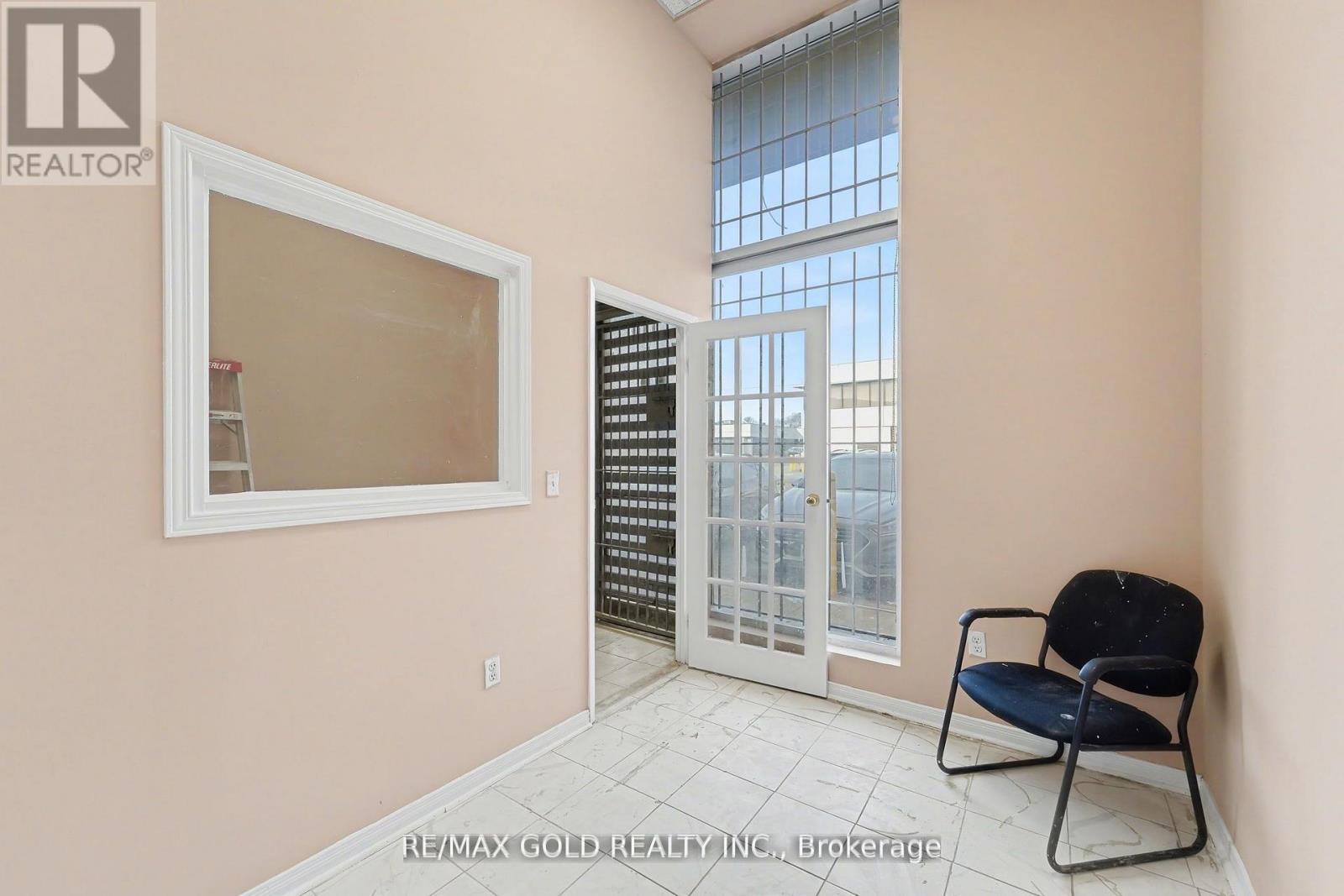 110 - 2985 Drew Road Property Photo 10