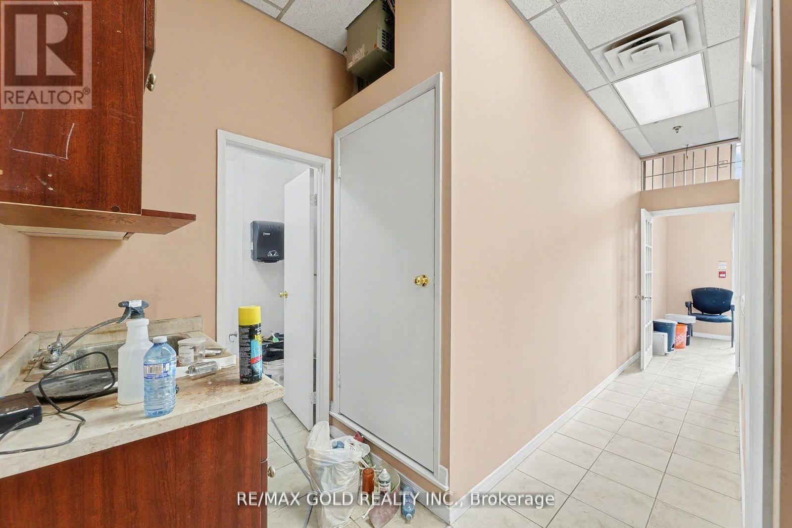 110 - 2985 Drew Road Property Photo 17