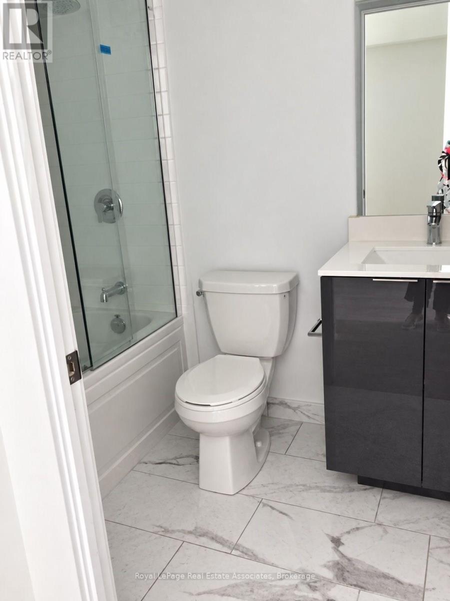 403 - 20 Shore Breeze Drive Property Photo 10