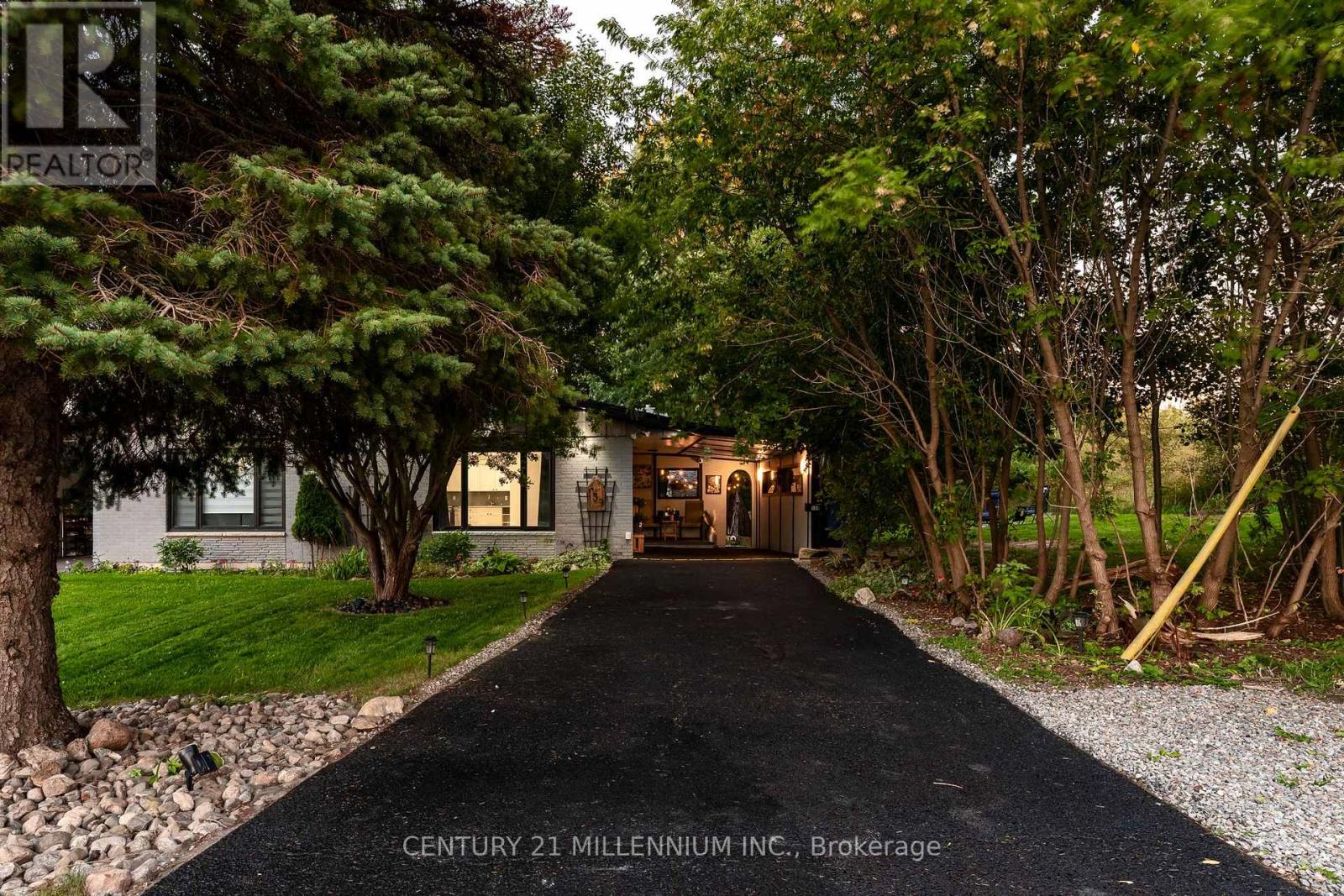 139 Town Line Property Photo 1