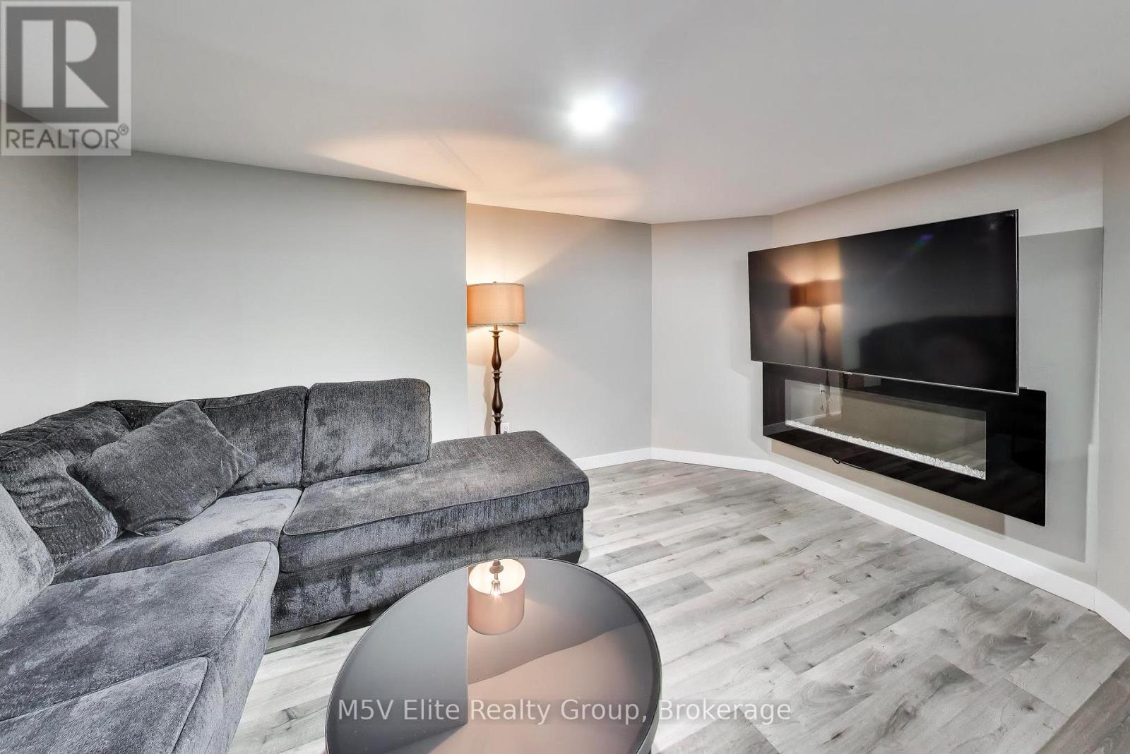 189 Churchill Road Property Photo 17