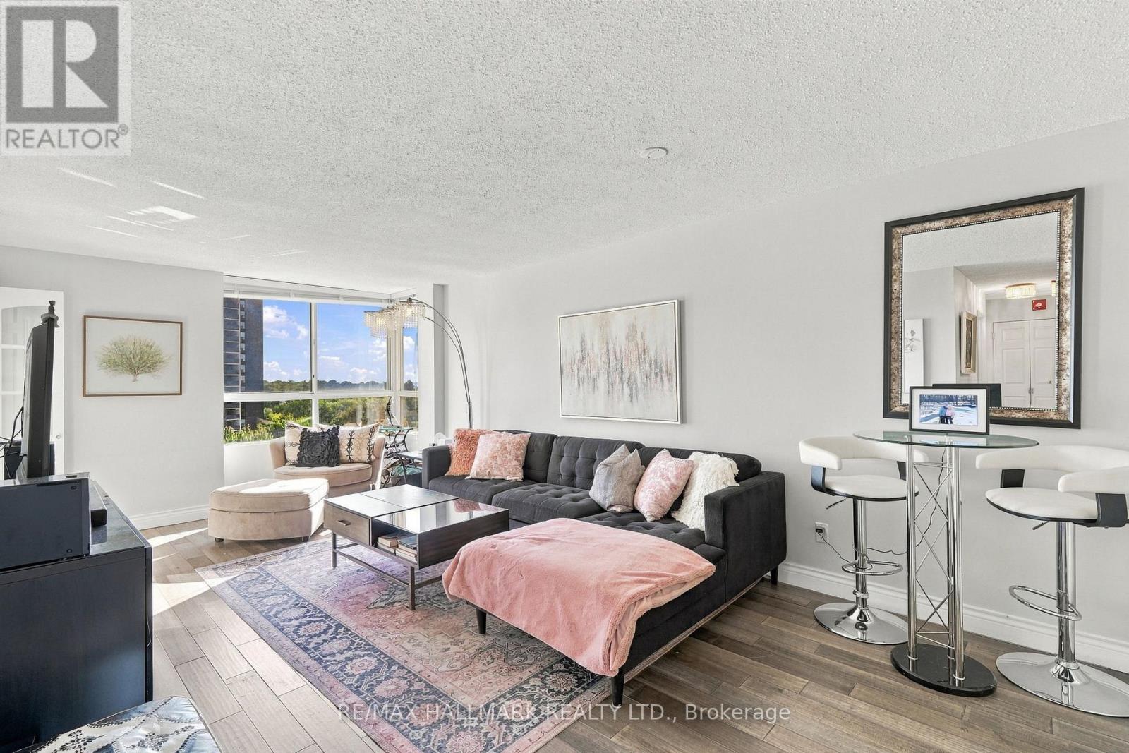 903 - 1485 Lakeshore Road E Property Photo 13