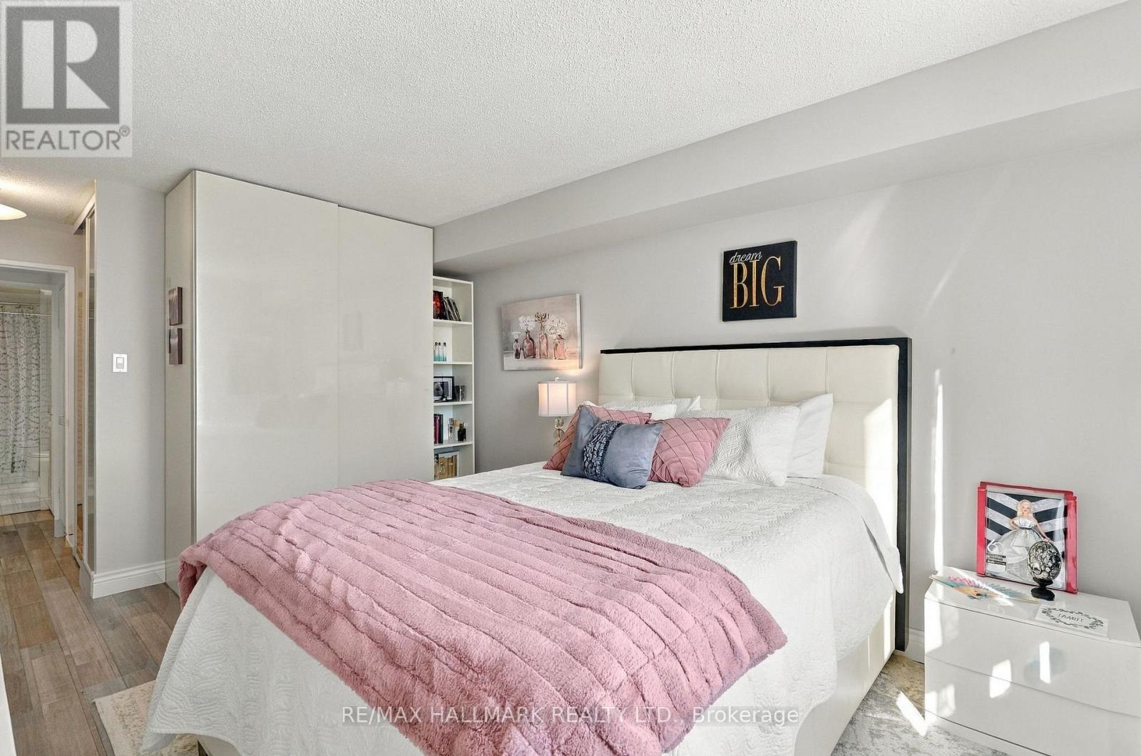 903 - 1485 Lakeshore Road E Property Photo 21